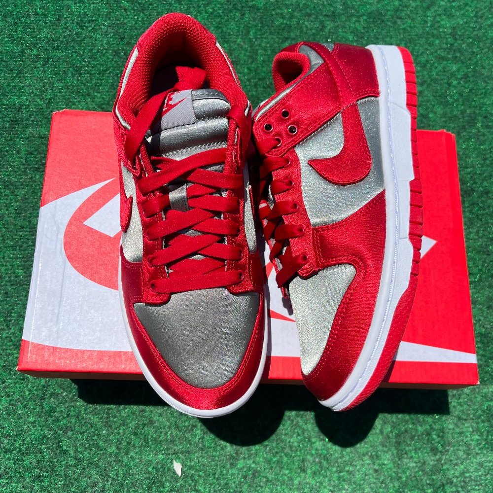Nike dunk low size women 5